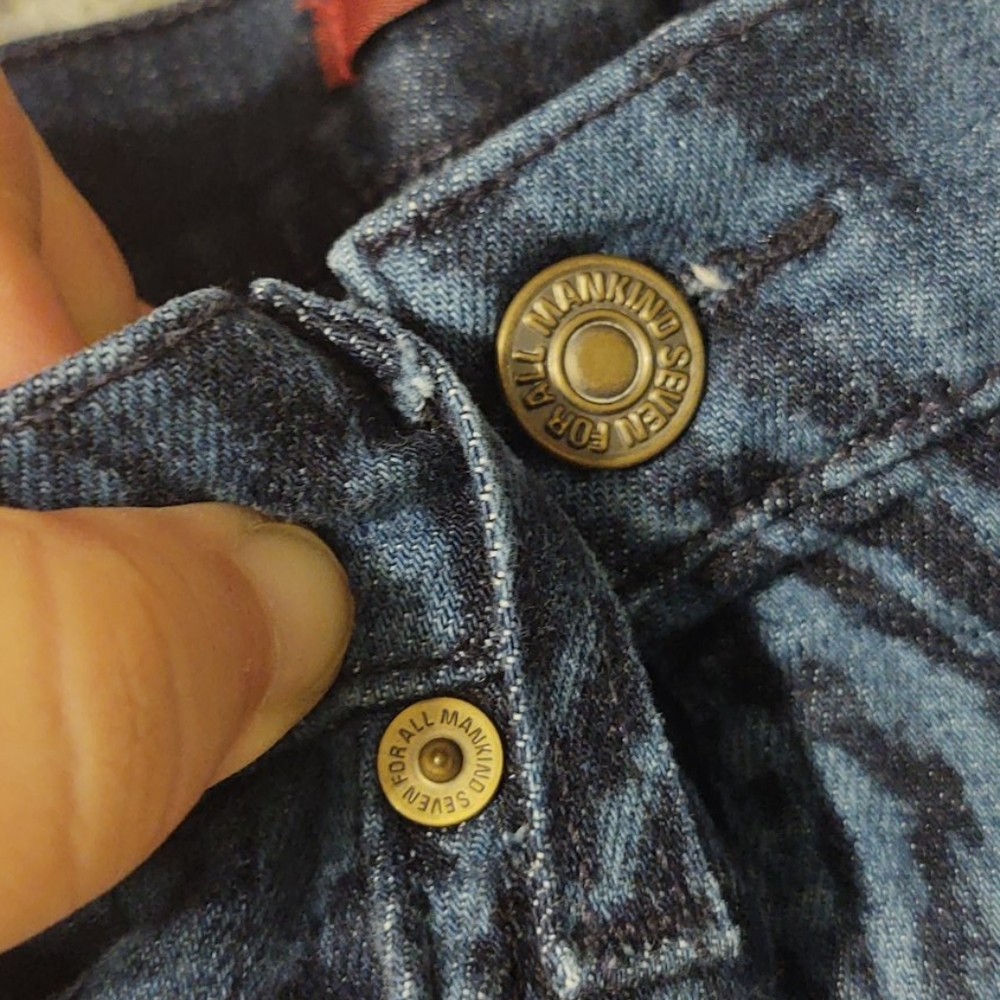 7FAM Diamond Pattern Distressed Cutoff Jean Shorts 25 - Picture 8 of 12